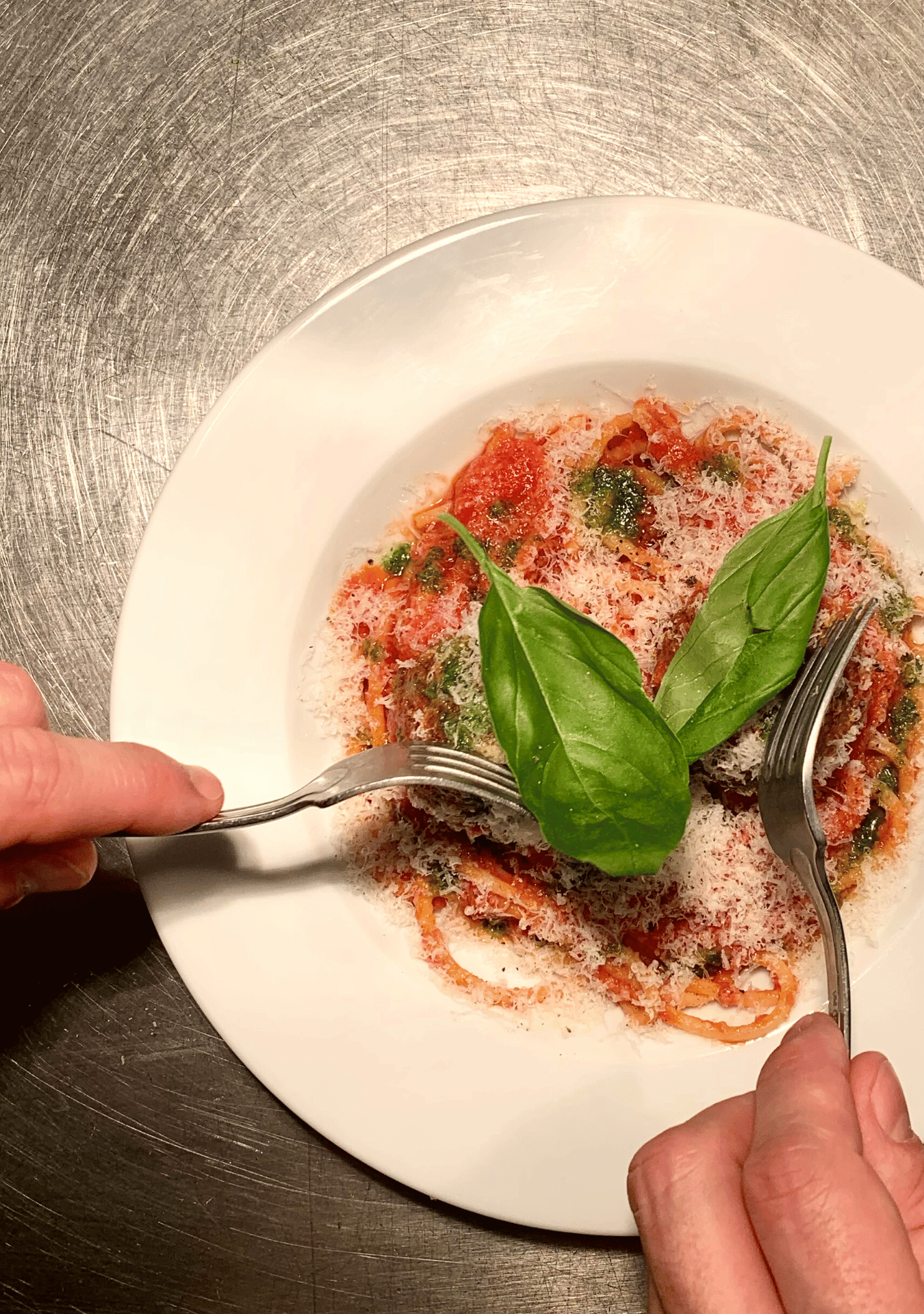 Pasta with meatballs and cheese